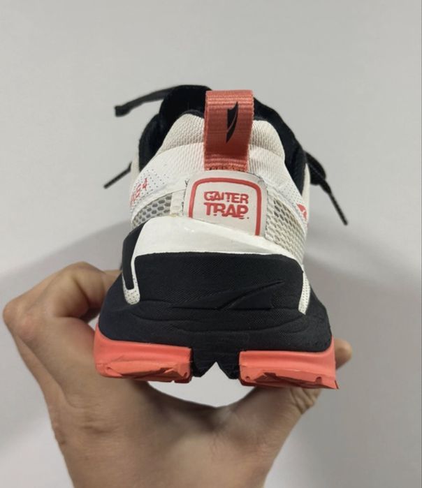 Altra Olympus 4   Marime 40,5