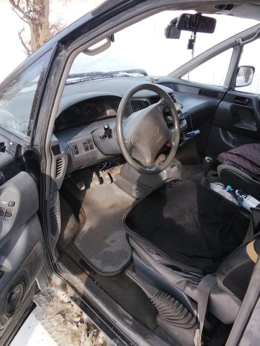 Продам тойота превия