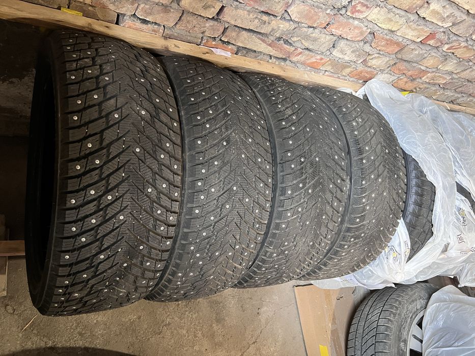 Зимние шины Grenlander IceDefensor Stud II 255/45 R20 101T с шипами