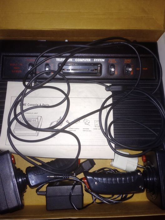 Consola Atari 2600 clona anii 90