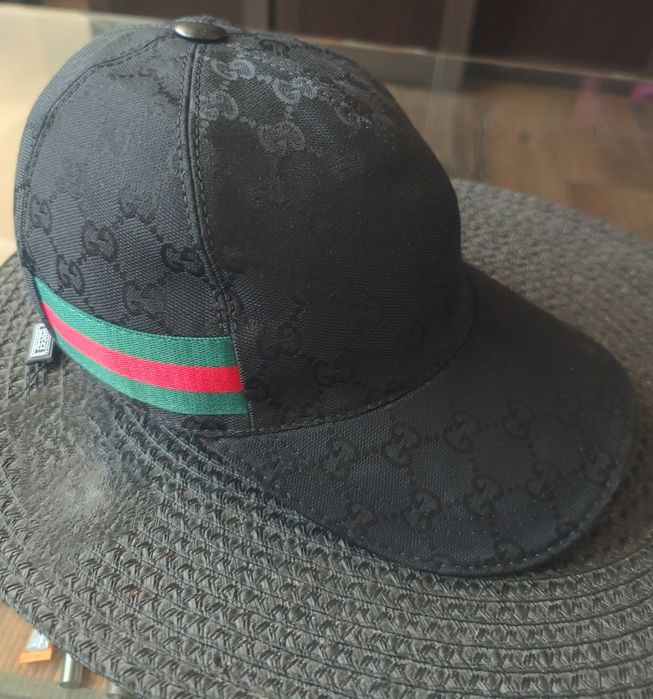 Шапки с козирка Gucci