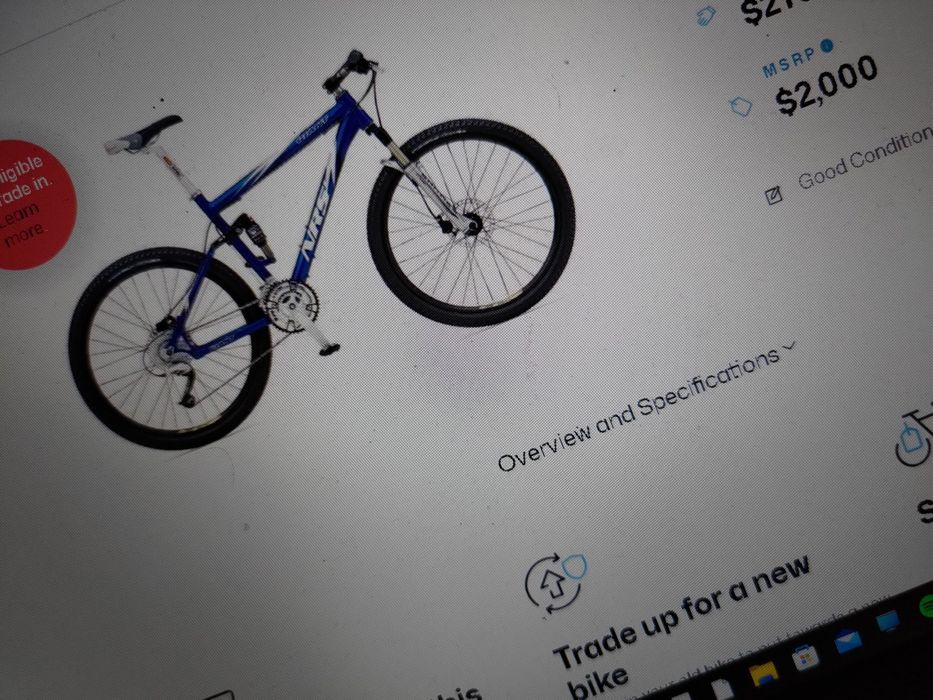 Gigant hidraulic Unisex Stare tehhnică bună Foarte bine păstrată Ca și nouă Fără offroad