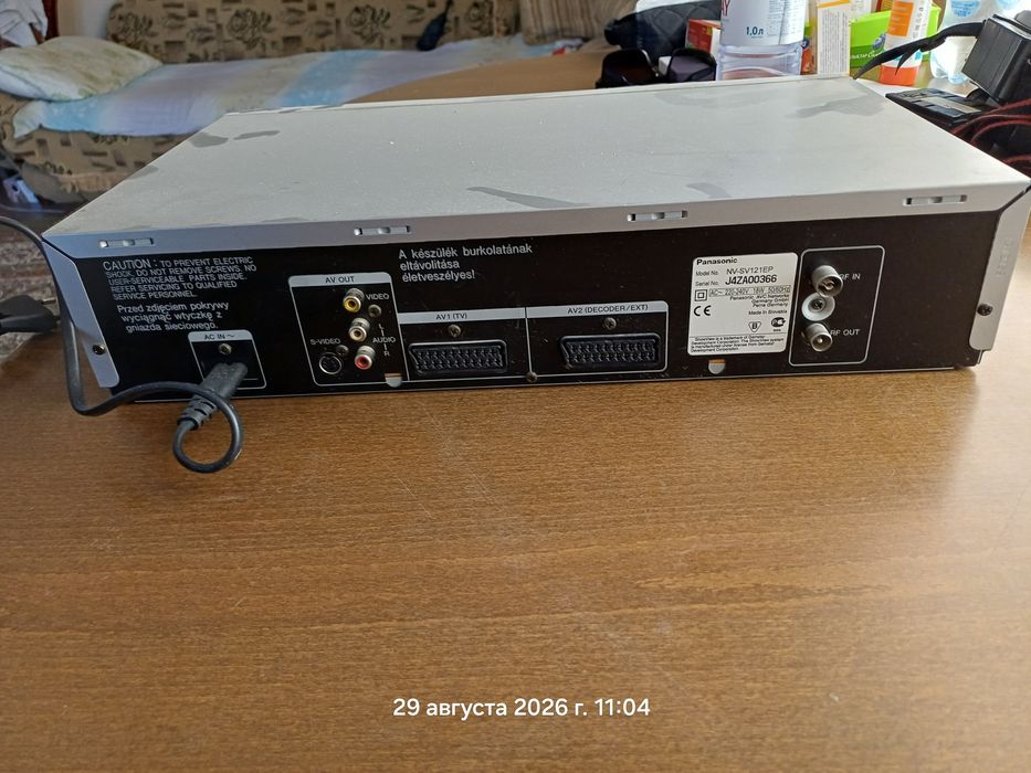 видеомагнитофон Panasonic NV-SV121EP (формата S-VHS)