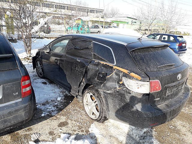 тойота авенсис 2009г 2.2д кат 177к.с здраво табло