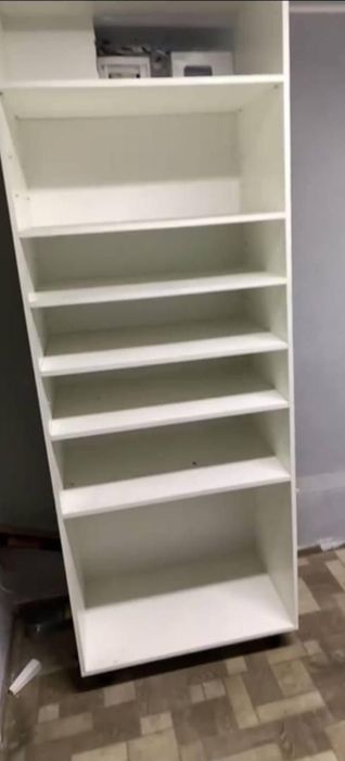 Продам стеллажи новые и Б/у