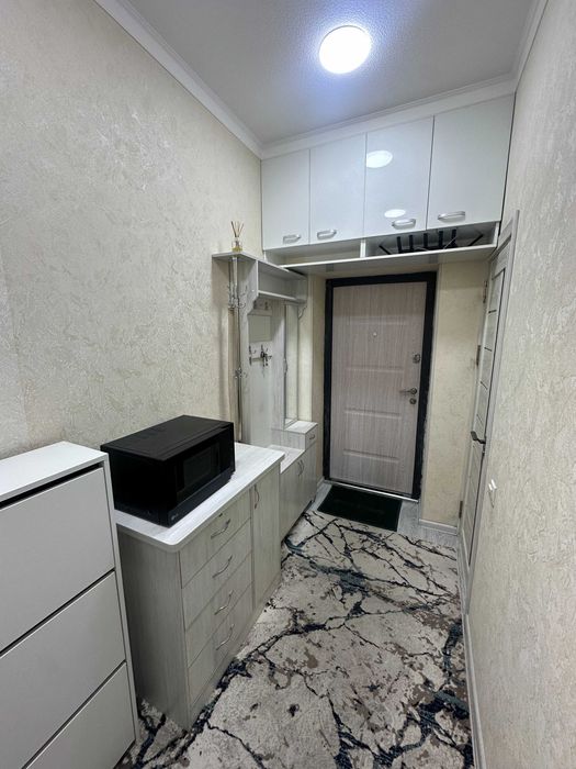1 xonali 36m kvadrat novastroykadan kvartira sotiladi.