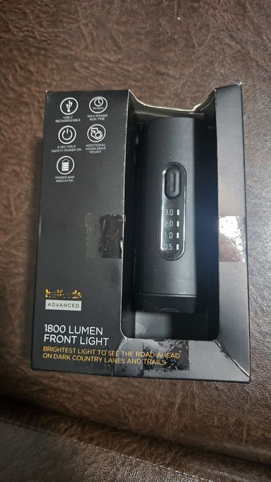Lanterna bicicleta Halford Advanced 1800 lumen.