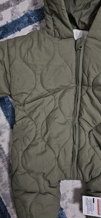 Продам новый детский комбинезон