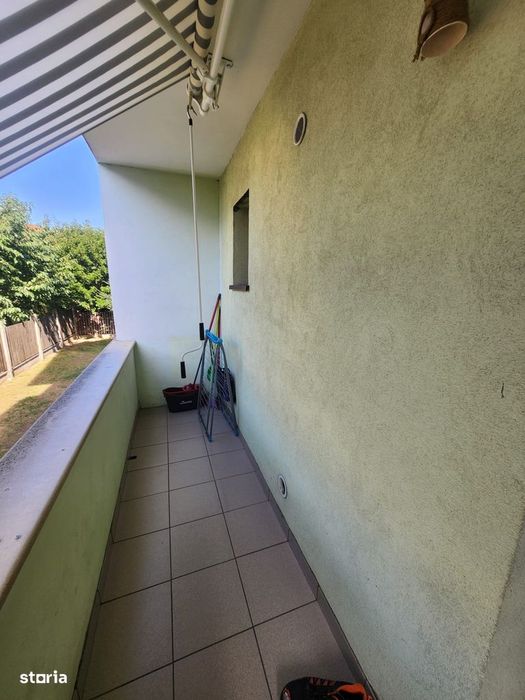 Apartament cu 3 camere, 61 mp, 2 balcoane, zona Florilor