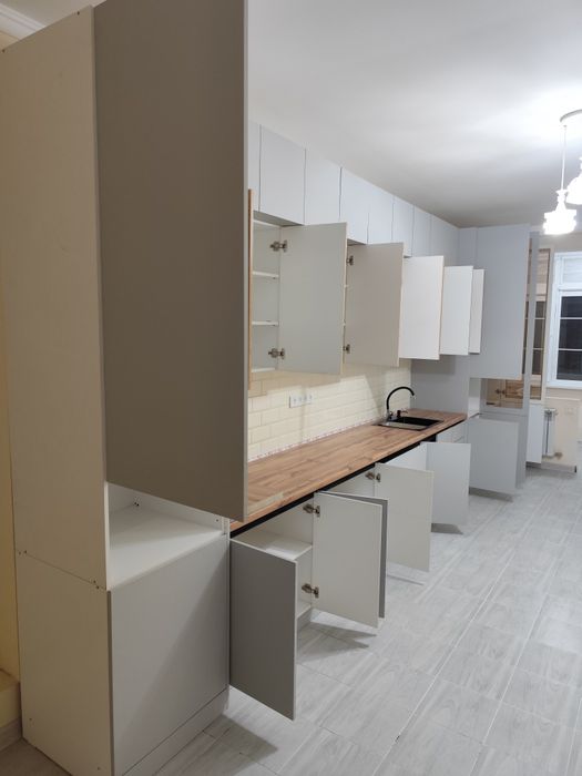 Продается кухонный гарнетура