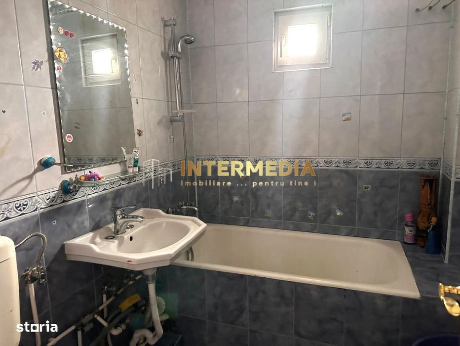 Vanzare Apartament 4 camere Deco CETATE Mercur 2 bai 90 mp cu balcon s