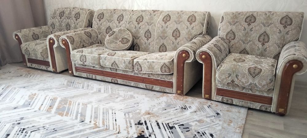 Отдам бесплатно. Кому надо