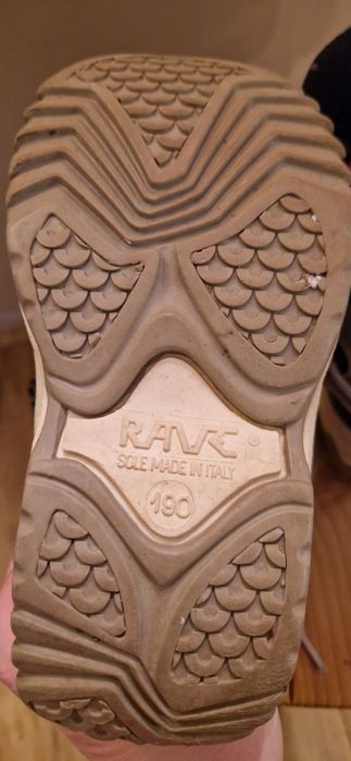 Snowboard 110 cm cu boots