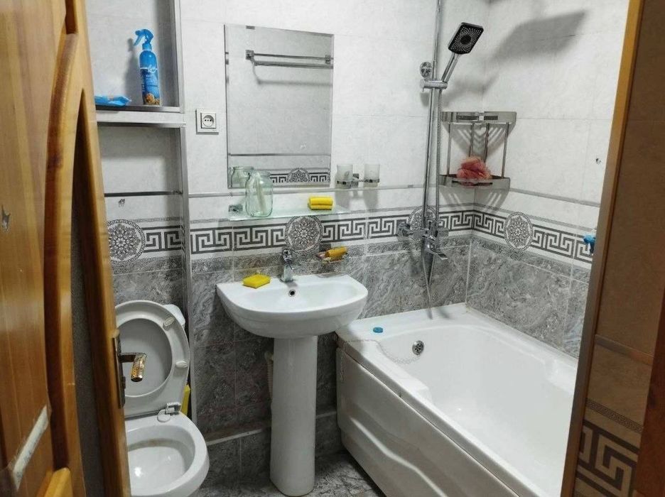 Продам  2в3/2/4 Академ городок Муминова it pak