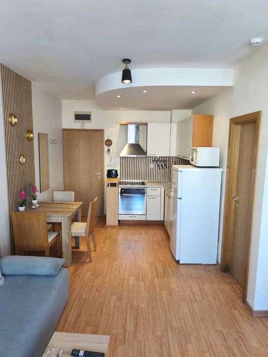 Продава се Двустаен апартамент в Свети Влас - 60 кв.м за 804 €/кв.м - Снимка #2
