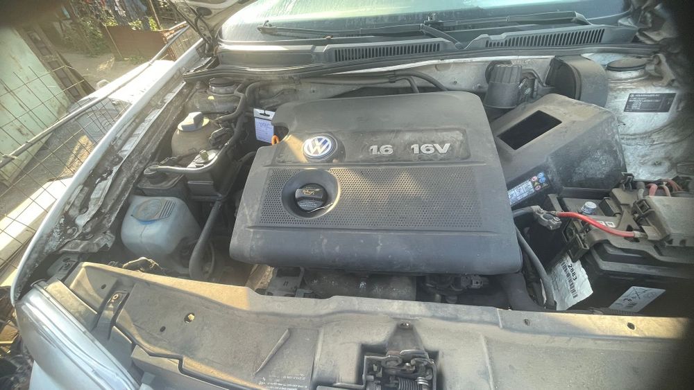 Dezmembrez Volkswagen Golf 1.6 Benzina BCB
