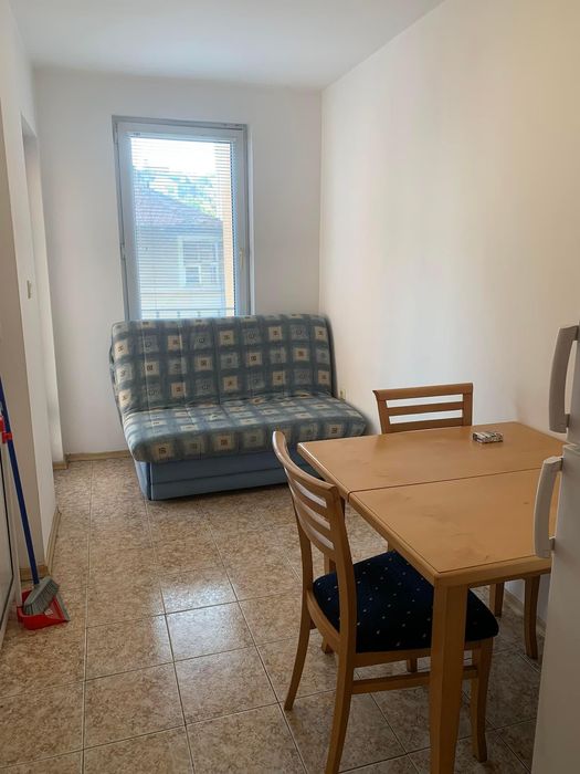 Двустаен, под наем, Център