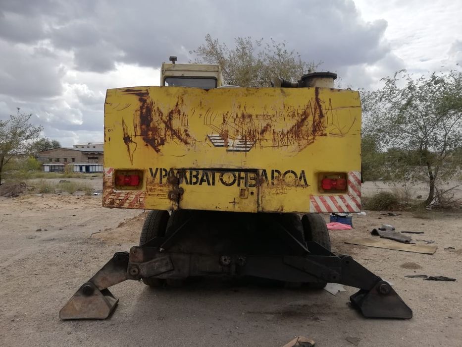 Продам Колёсный Экскаватор Тагил ЭО33211