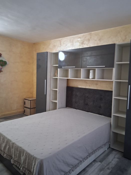 Vând garsoniera în Husi