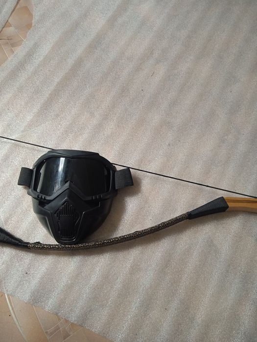 Маска черная новая