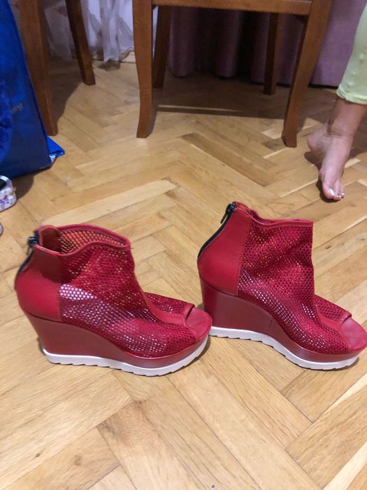 Летни обувки като нави