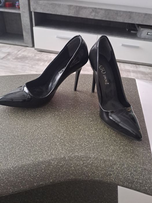 Елегантни обувки