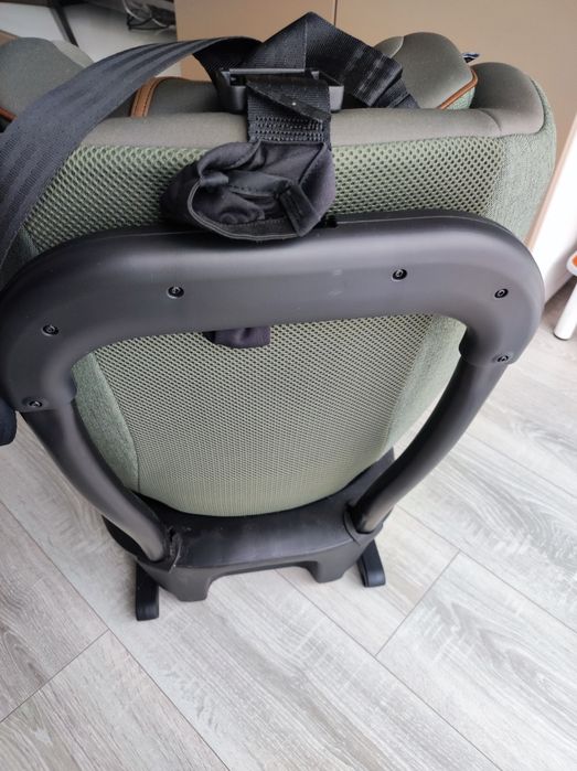 Vand scaun Joie i-Size i-Spin Grow Signature