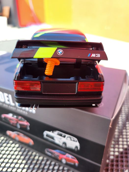 Machetă auto metalică BMW M3 1:24