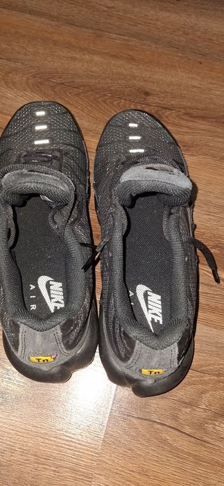 Adidasi Nike noi nr 44