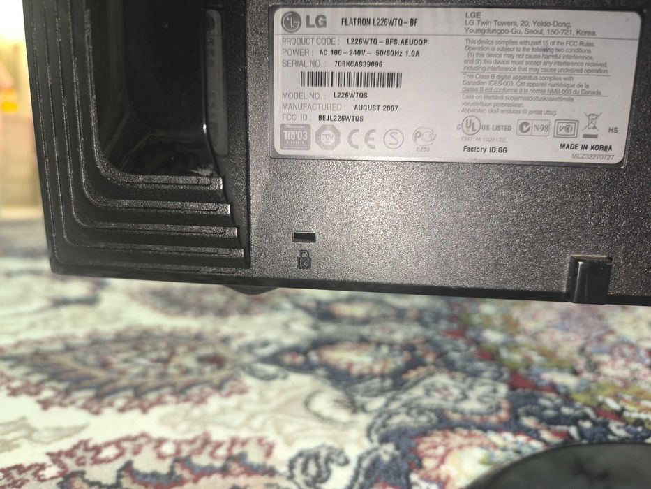 LG Flatron 22 монитор