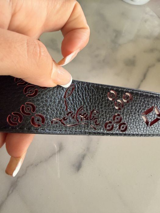 Curea louboutin