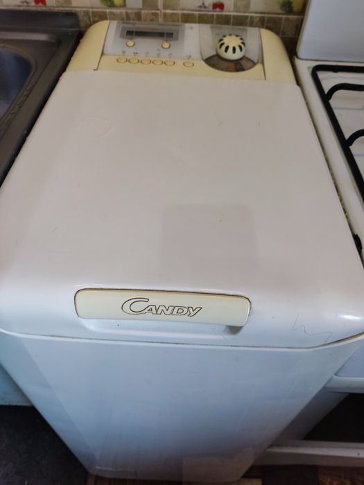 Продам стиральную машинку.