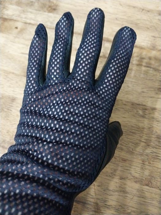 Перчатки женские