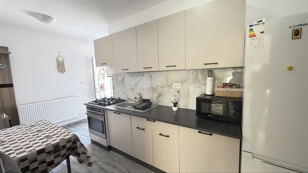 Inchiriez Apartament  Regim Hotelier Buzias 150 Ron