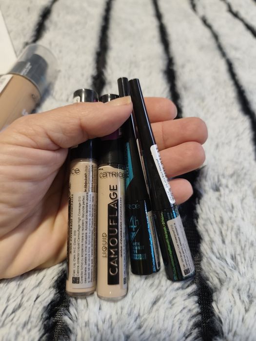 Crema Vichy L'Oreal  b3 și cosmetice