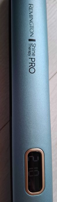 Remington Shine Therapy PRO Straightener S9300