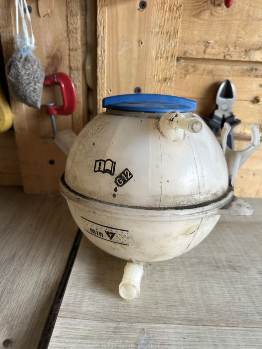 Расширительный бачок