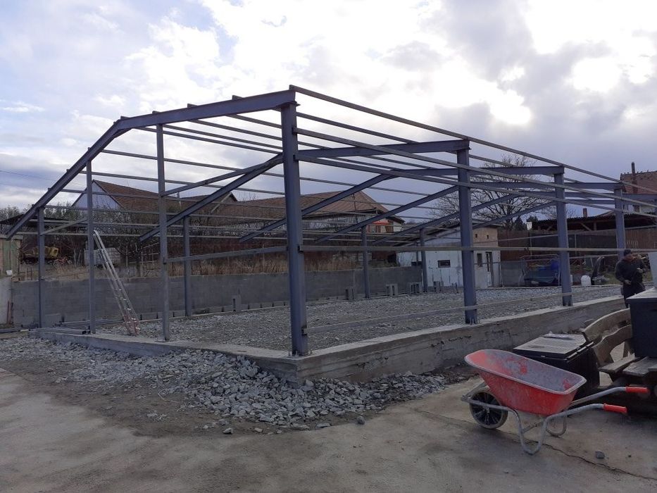 Vand hala metalica 10x30, structura metalica - panouri sandwich