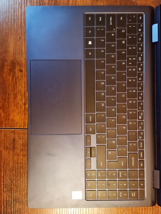 Laptop Samsung Intel I7 2.8Ghz 16GB RAM XE Iris graphics 8GB IMPECABIL