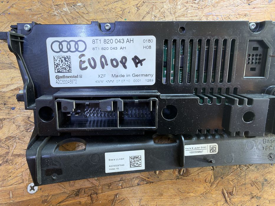 Panou climatronic cu incalzire in scaune, cod 8T1820043AH Audi A4 B8 B8.5