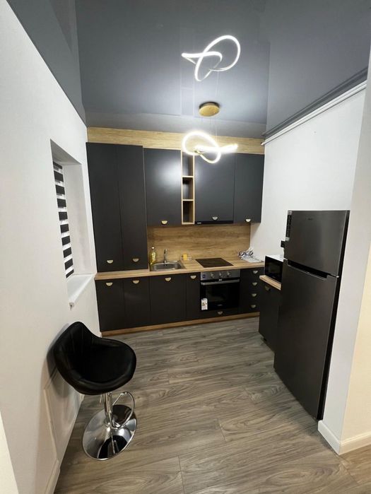 Apartament 1 camera, parcare, mobilat/utilat, bloc nou, centrul vechi