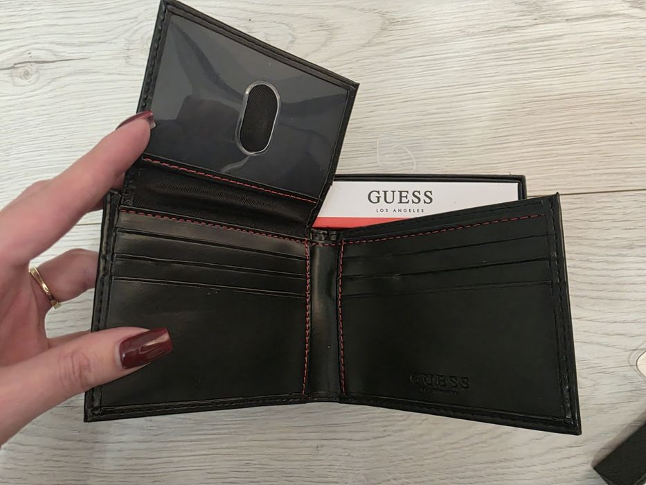Чисто нови мъжки протмонета GUESS