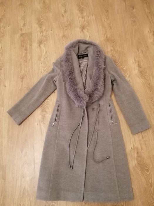 Продам женское пальто