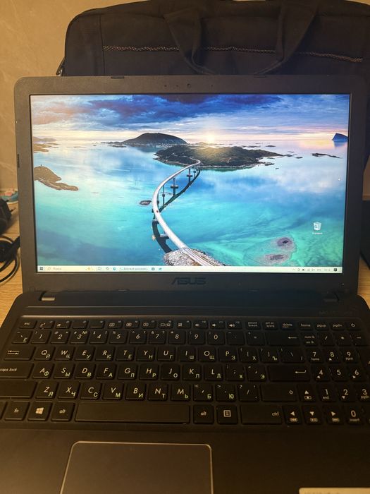 Продам ноутбук Асус. 60.000 тг.