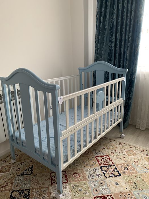 Продается манеж в хорошем состоянии