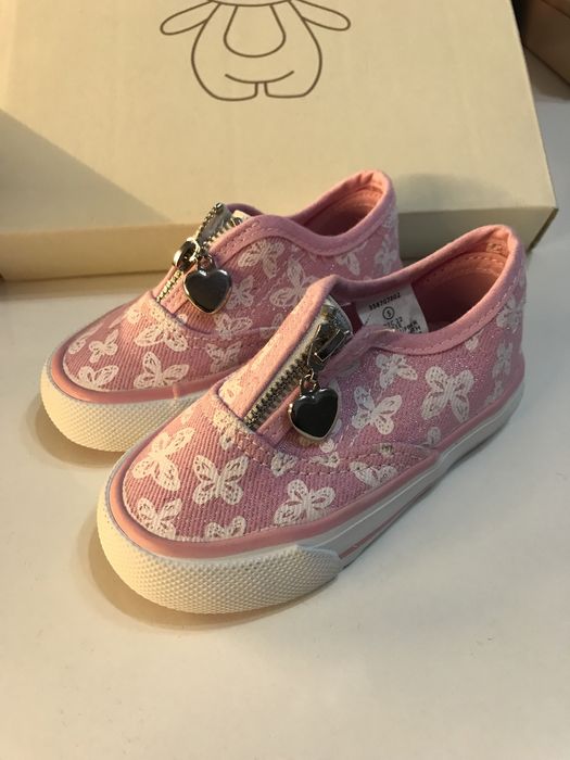 Детски обувки.    .