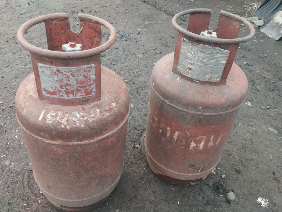 Пустые газовые баллоны