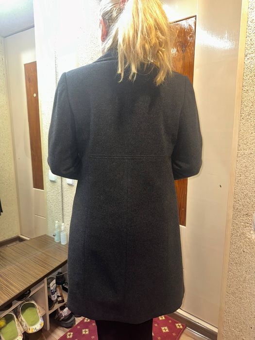 Пальто серое. Производство Гватемала размер 38