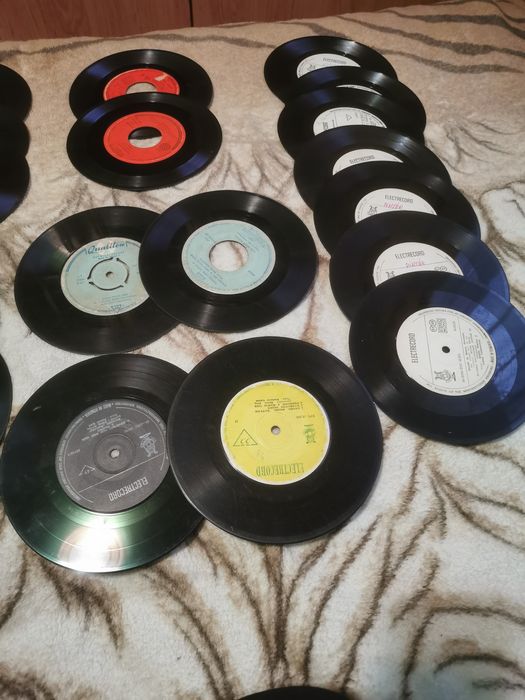 Eladó bakelit Lemezek