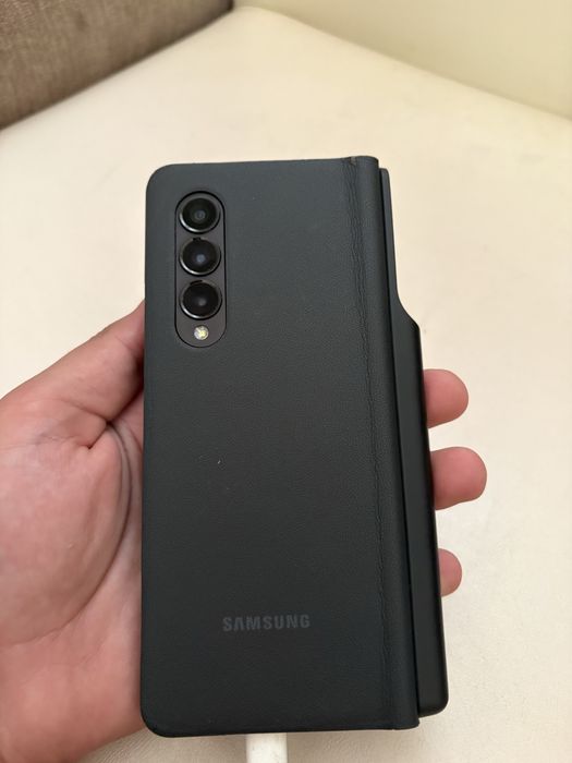 Samsung galaxy Z Fold 3 5G